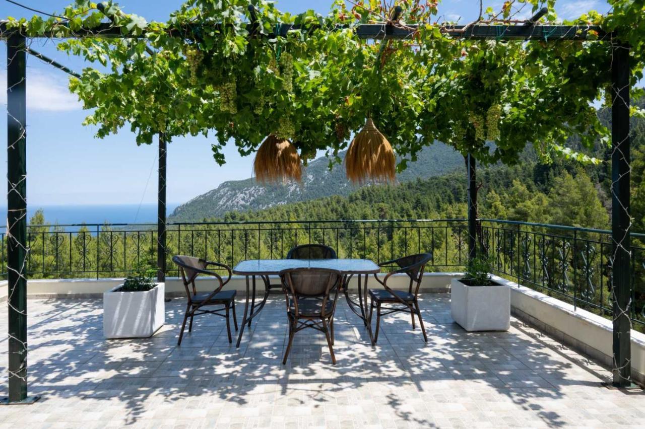 Dream House Capturing The Magic Of Nature Vlachia Extérieur photo